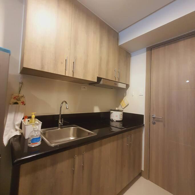 Smdc Coast Residences Lovely Fully-Furnished 1 Bedroom Condo With Pool マニラ市 エクステリア 写真